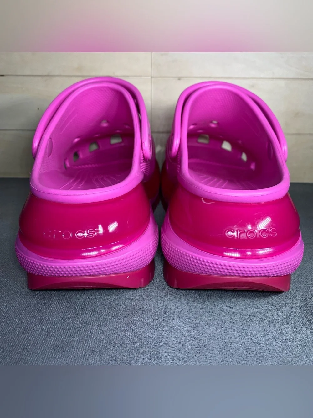 Crocs Classic Mega Crush Clogs Pink Women's Size 8 Shoes Chunky Platforms